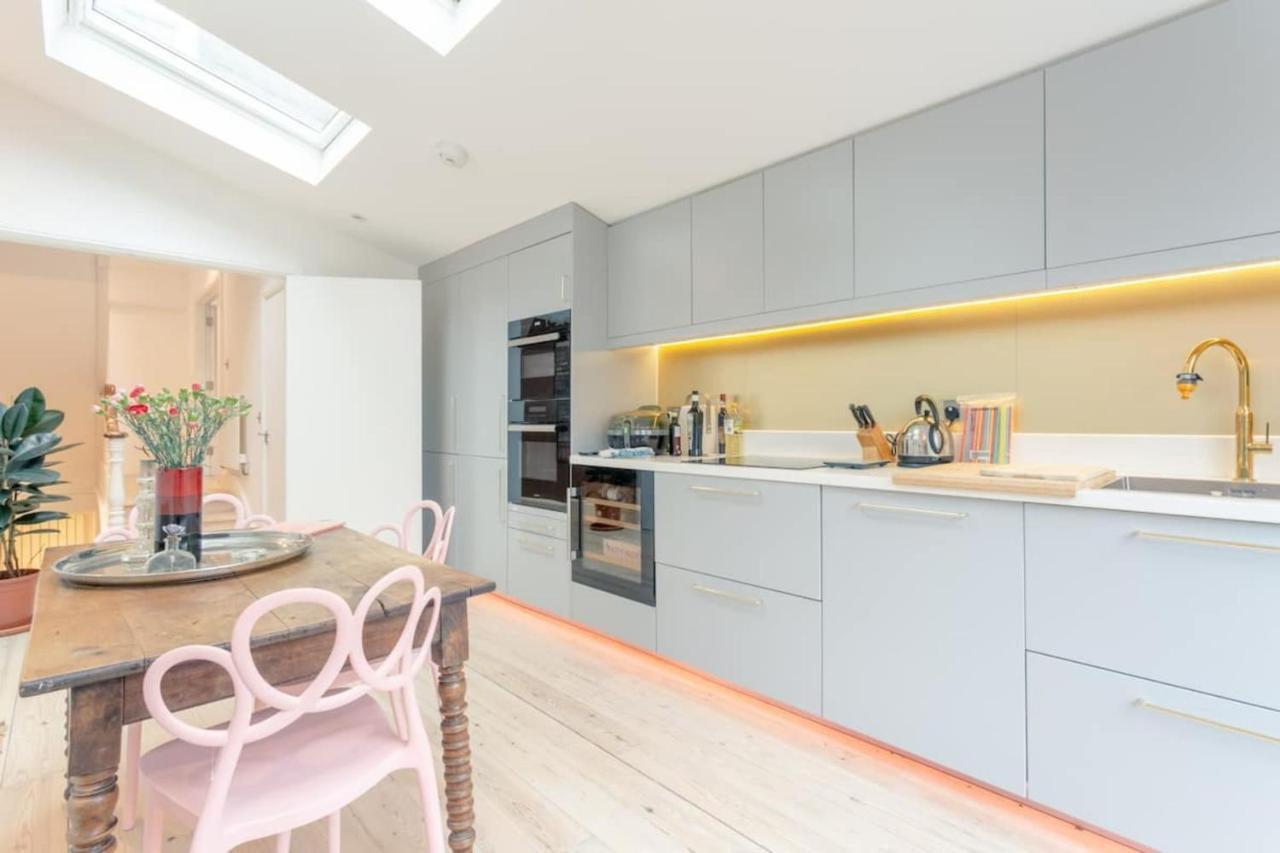 Stylish 2 Bedroom In Londra