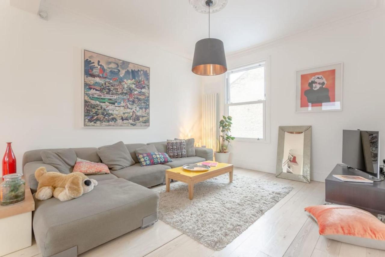 Stylish 2 Bedroom In * Londra